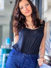 Image Valentina Faina nude